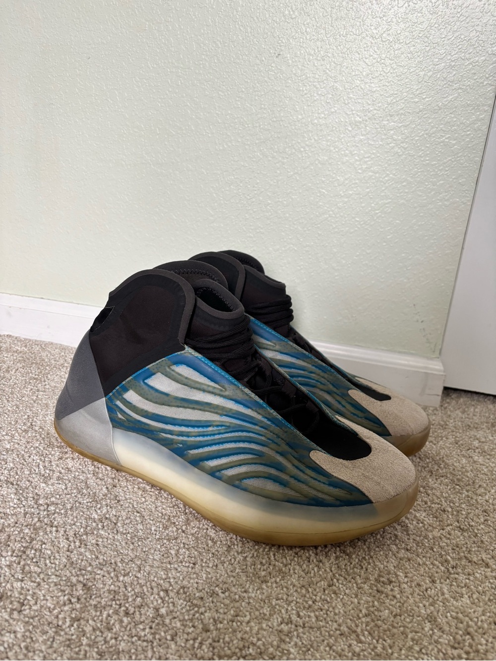 Adidas Yeezy QNTM Basketball Shoes Sneakers Frozen Blue Size 13 Mens
